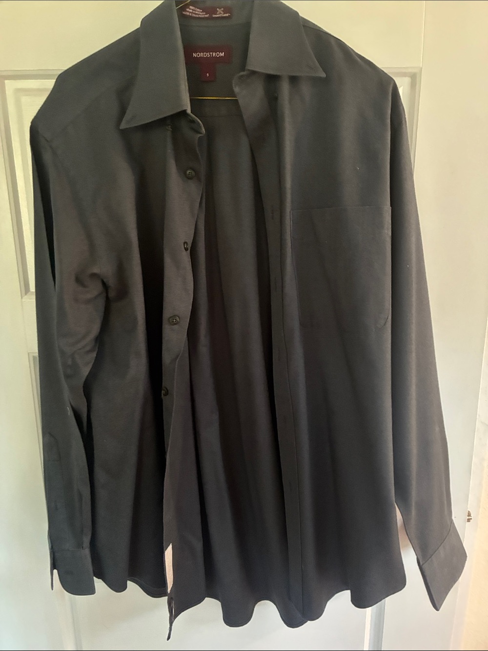 Nordstrom Men's Black Long-Sleeve Dress Shirt with Chest Pocket